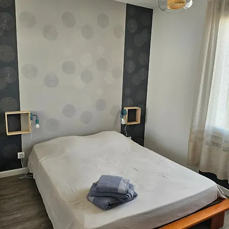 Jolie Maison Neuve Avec Piscine Esnandes