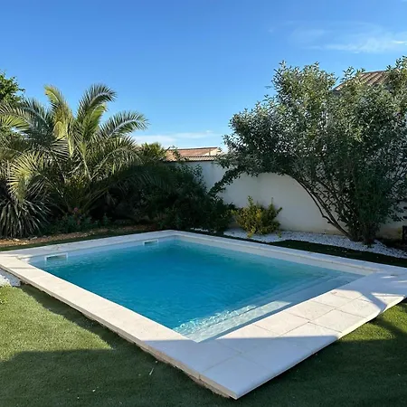 Jolie Maison Neuve Avec Piscine Villa
